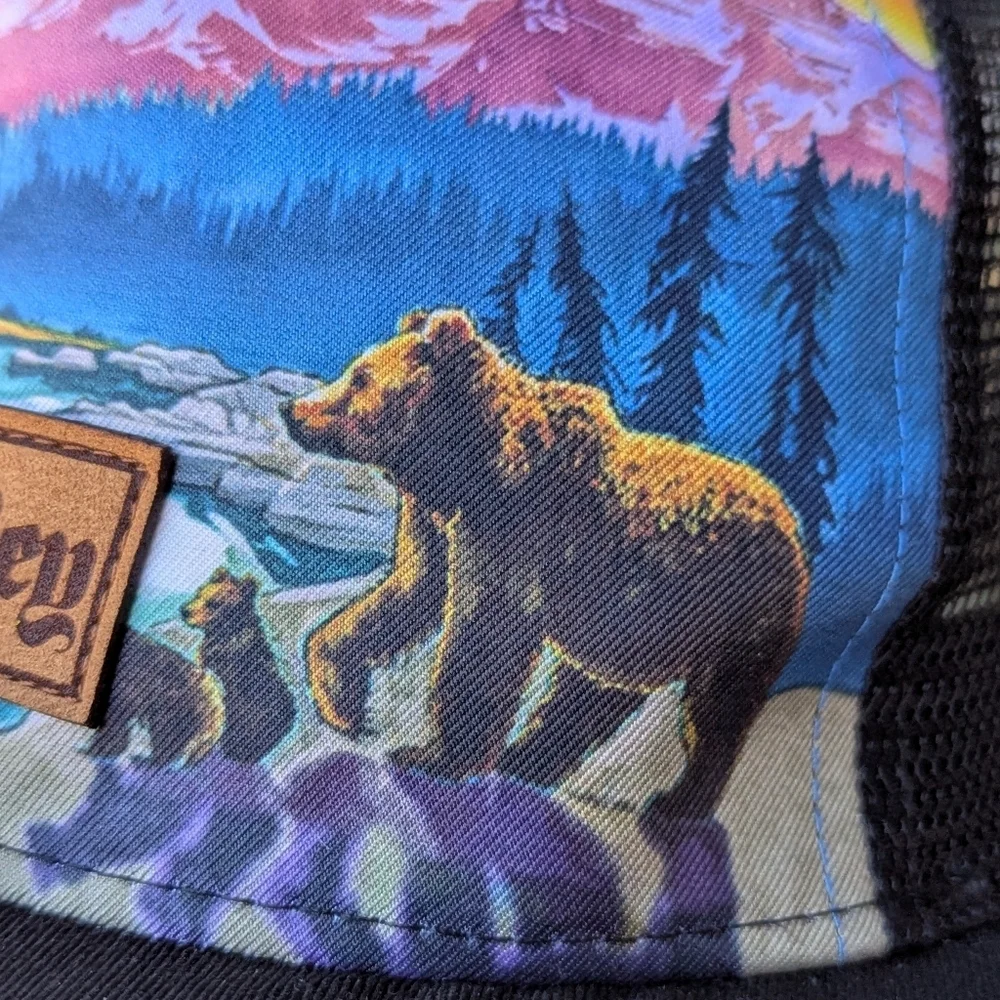 Locale Sun Valley Idaho Scenic Snapback Trucker Hat Unisex Bears Mountains Tree